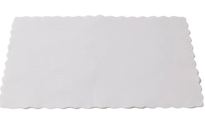 hite rectangular mat with scalloped edge on a white background