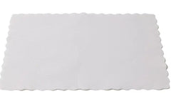 hite rectangular mat with scalloped edge on a white background