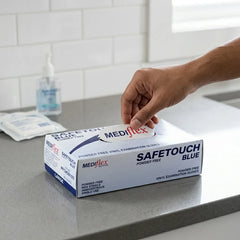 Safetouch vinyl gloves latex free examination grade disposable gloves for medical food service and hygiene tasks